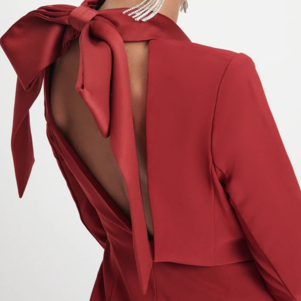 ❤️❤️Lavish Alice Bow Back Blazer Dress in Burgundy - Picture 4 of 12